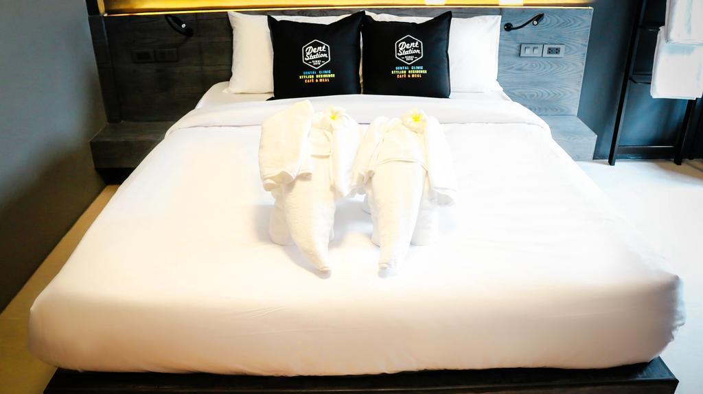 Dent Station Resident Hotel Phuket Exterior photo