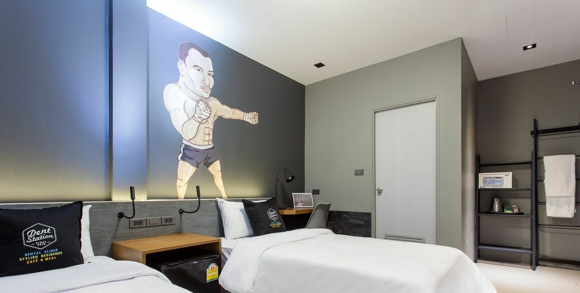 Dent Station Resident Hotel Phuket Exterior photo